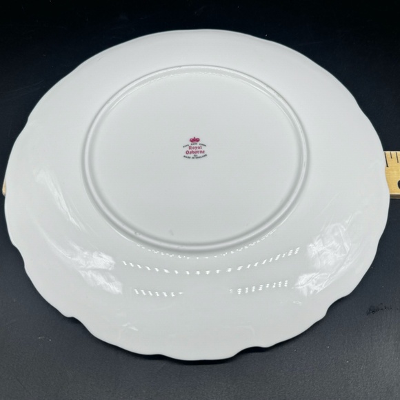 Royal Osborne 8 1/2" Cottage Garden Scene Plate Bone China England - Picture 3 of 4